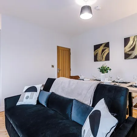 Penthouse With Private Roof Terrace York