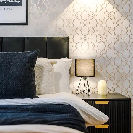 Penthouse With Private Roof Terrace Lägenhet *