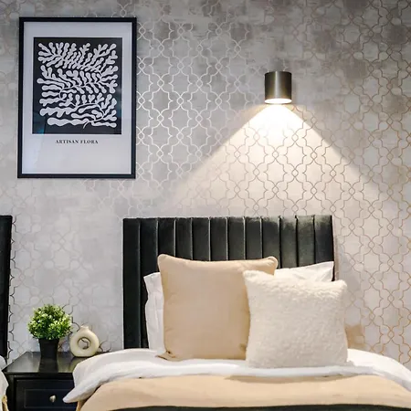 Penthouse With Private Roof Terrace Lägenhet