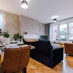 Penthouse - Private Rooftop * York