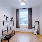 Penthouse - Private Rooftop * York