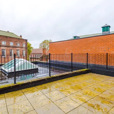 Penthouse - Private Rooftop *