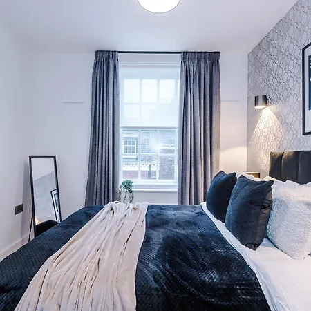 Penthouse With Private Roof Terrace Апартаменты